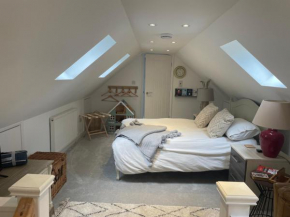 Roseberry Loft perfect for Wilton site